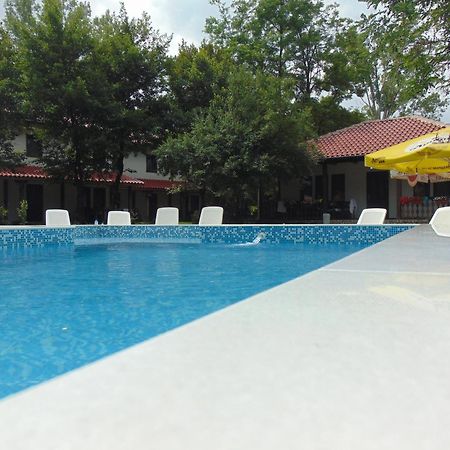 Hotel Holiday Park Ranchoto Kirkovo  Exterior foto